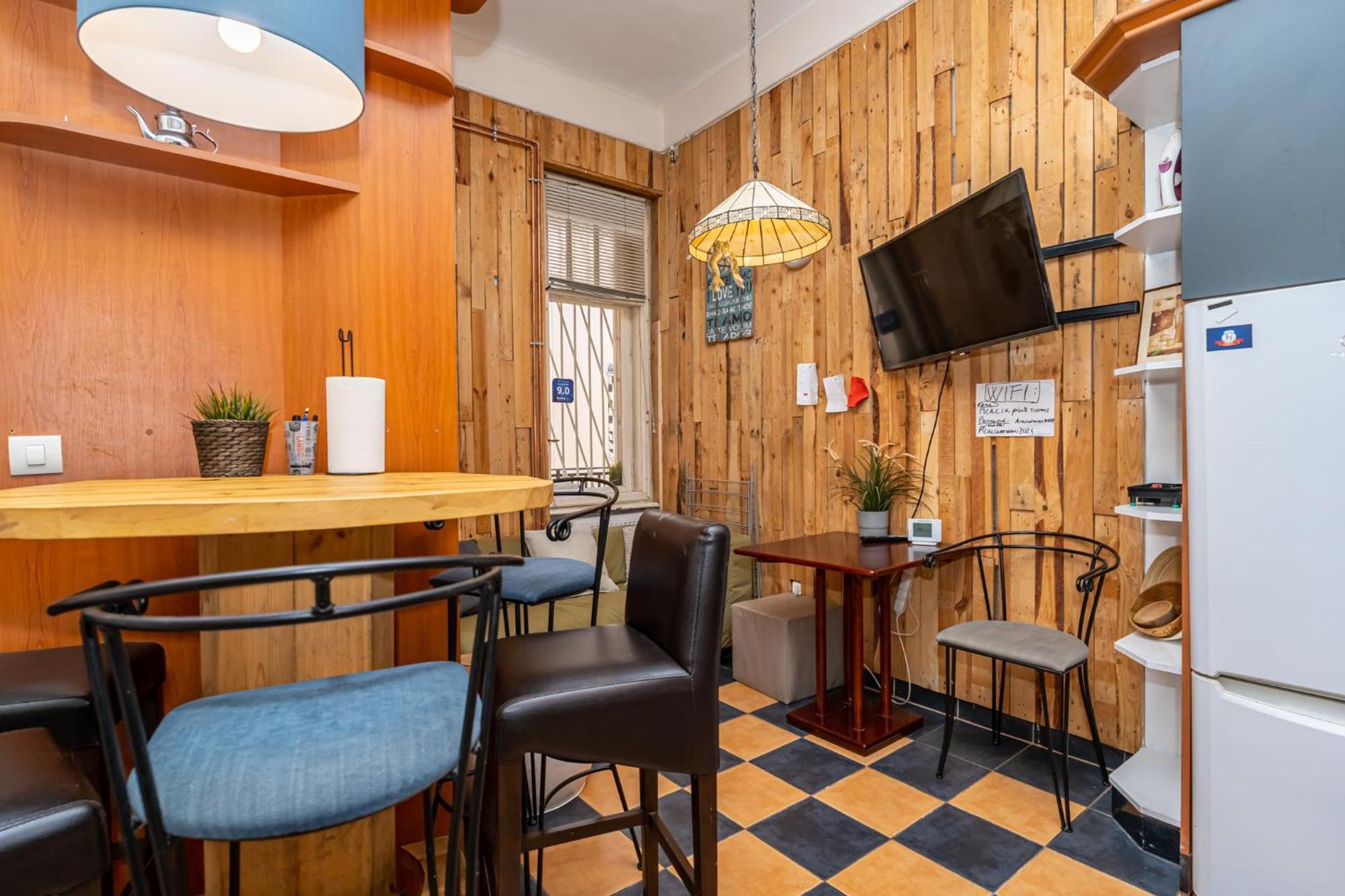 Acacia Private Rooms & Studios — Photos 3